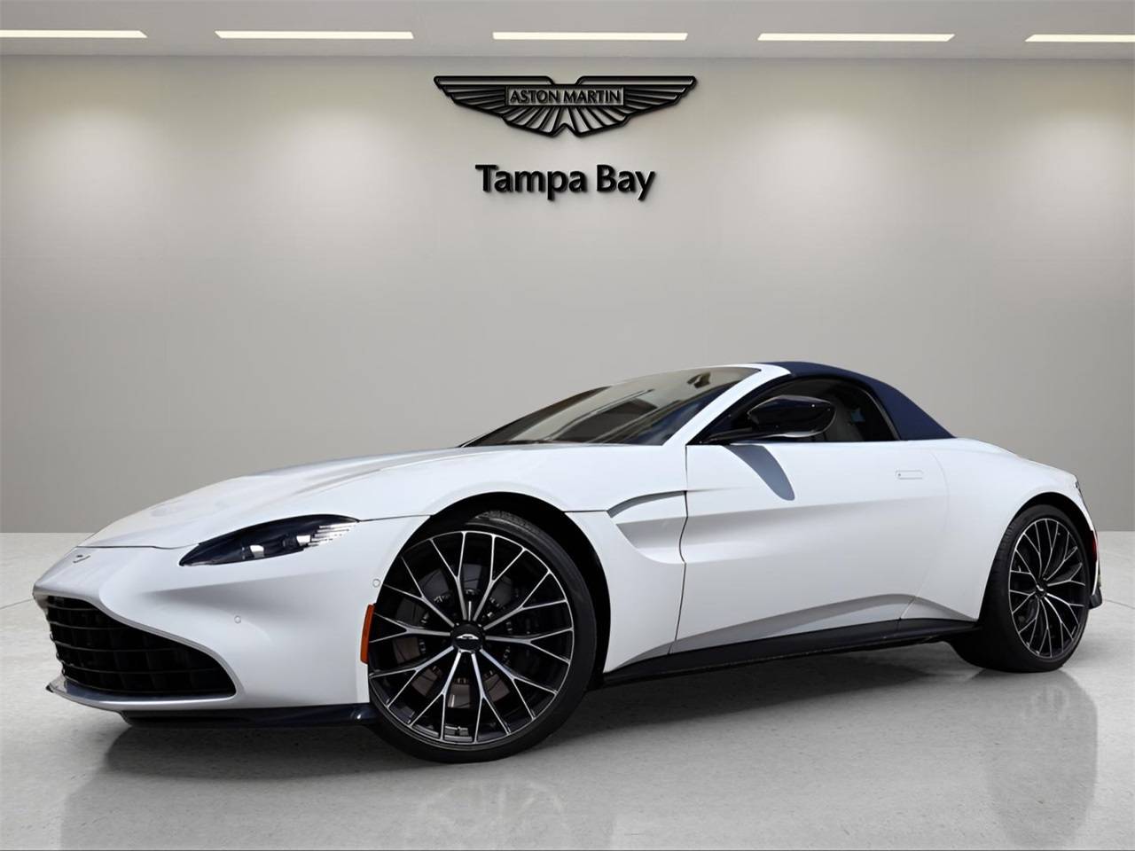 2023 Aston Martin Vantage