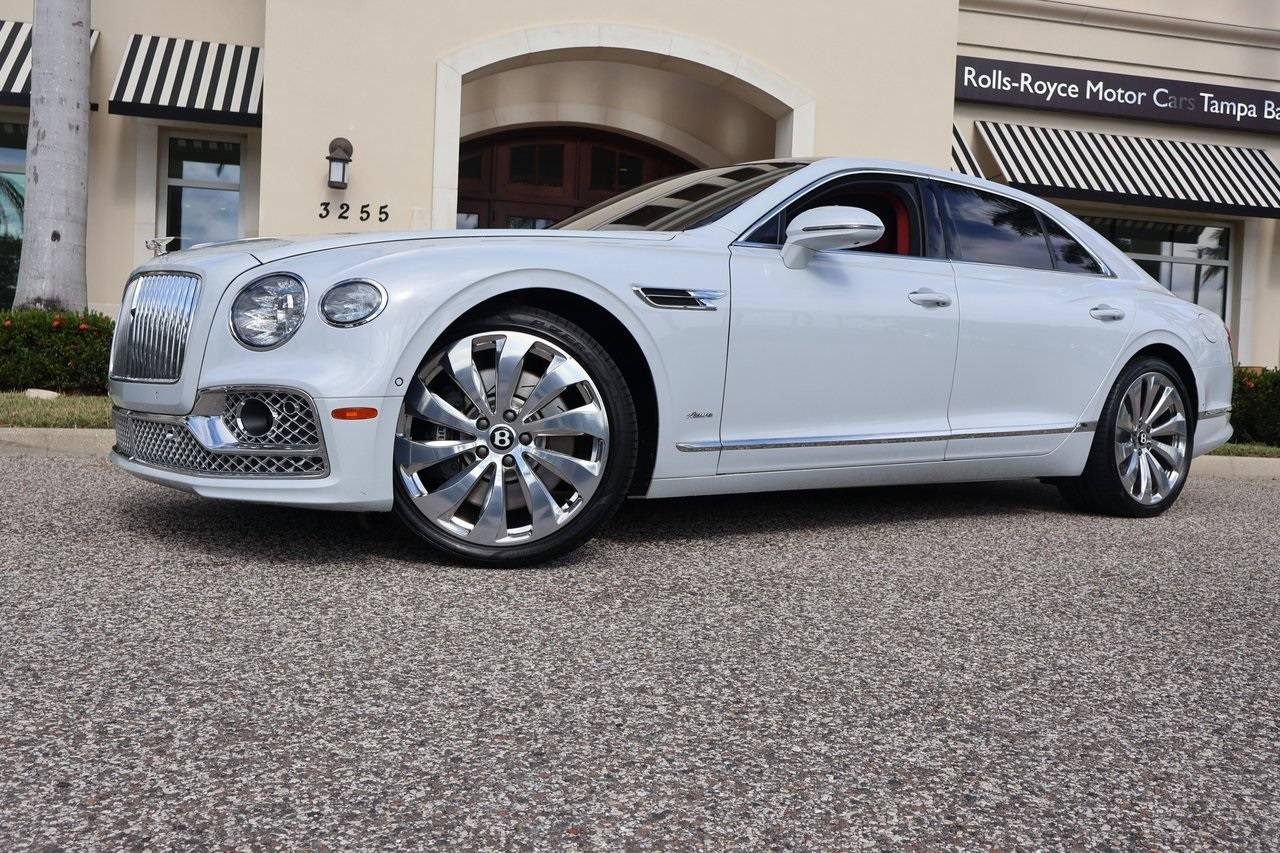 2023 Bentley Flying Spur Hybrid V6 — Sedan — 4,948 mi — Pinellas Park, FL