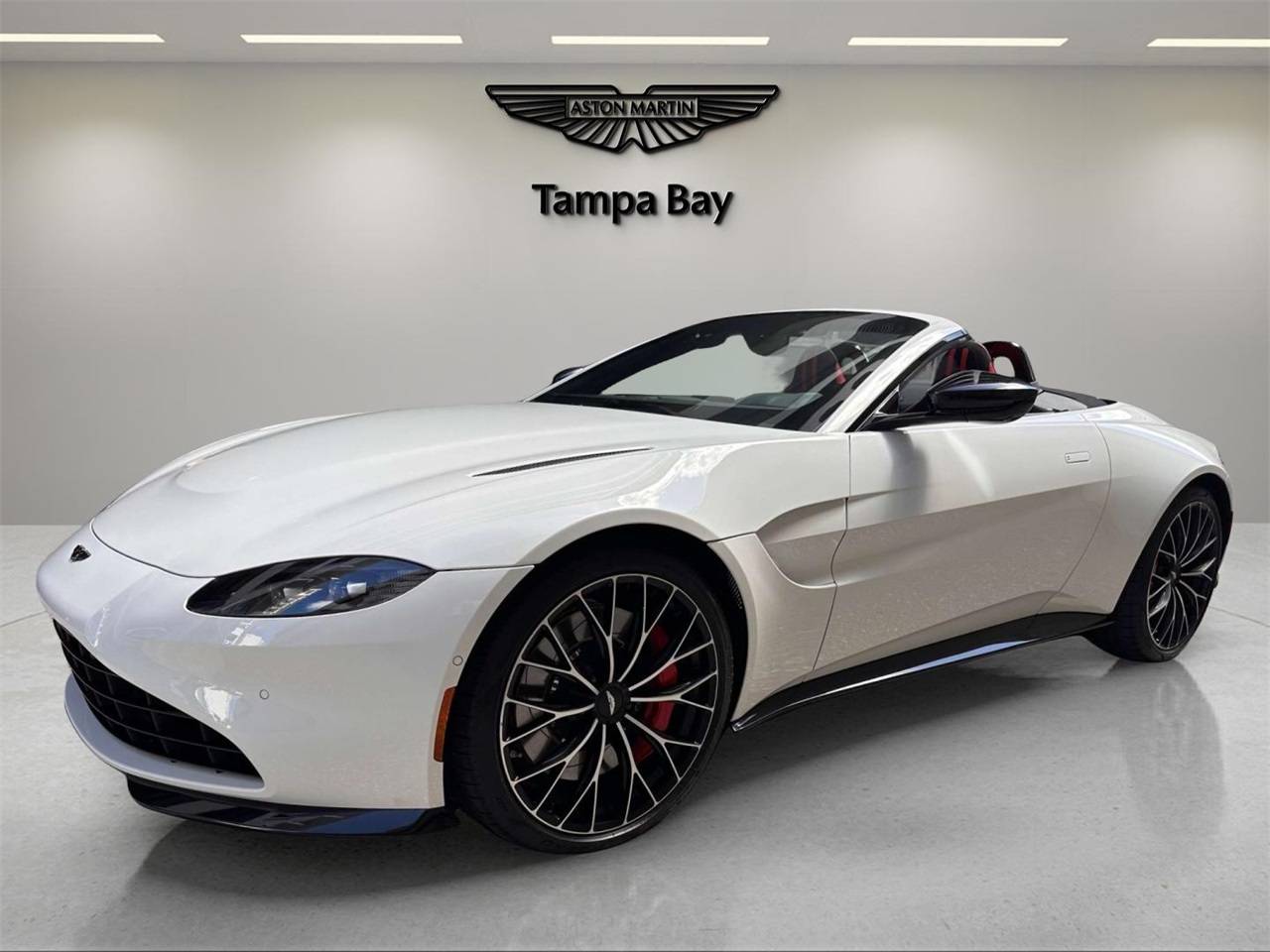 2023 Aston Martin Vantage