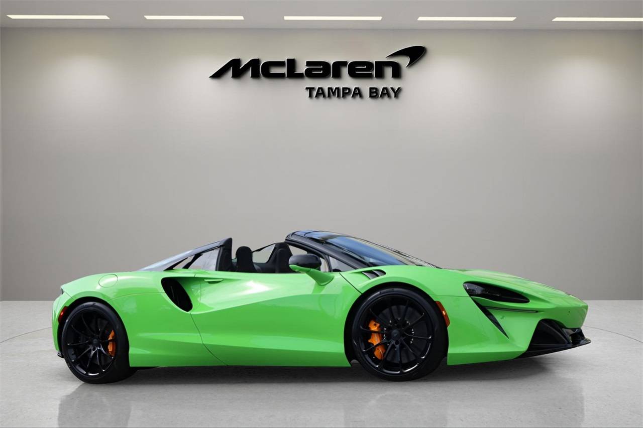 001.jpg?auto=format&fit=max&h=