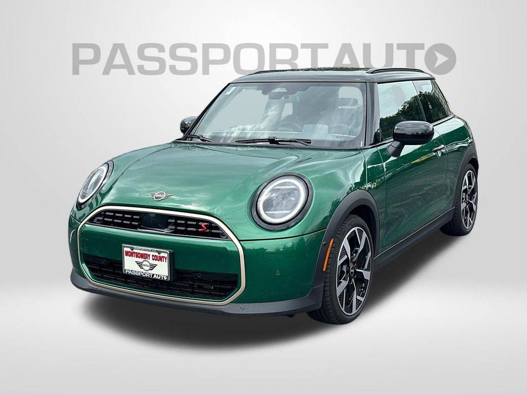 2025 MINI Hardtop S Signature Trim — Hatchback — 6,485 mi — Gaithersburg, MD