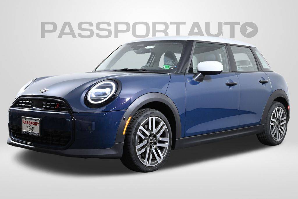 2025 MINI Hardtop Cooper S — Hatchback — 2,870 mi — Alexandria, VA