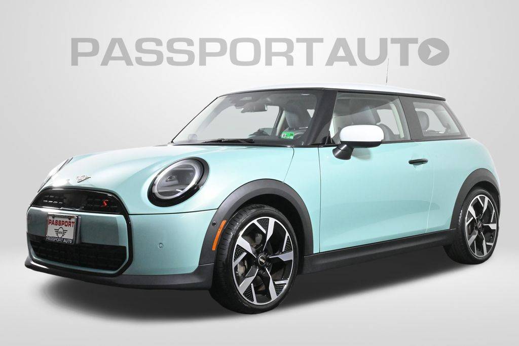 2025 MINI Hardtop Cooper S — Hatchback — 8,360 mi — Alexandria, VA