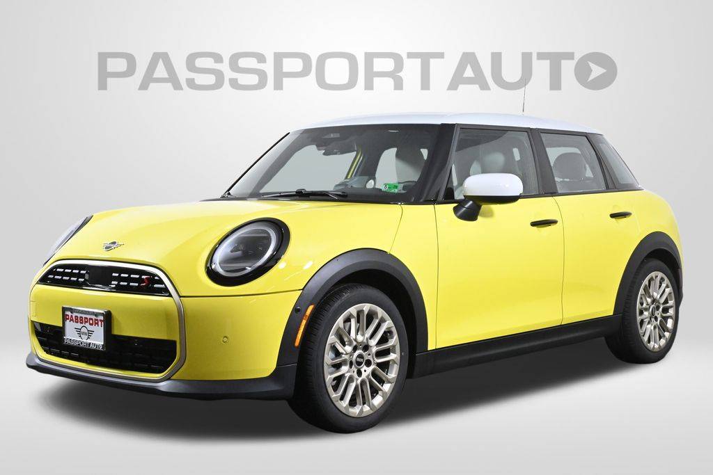 2025 MINI Hardtop Cooper S — Hatchback — 2,104 mi — Alexandria, VA
