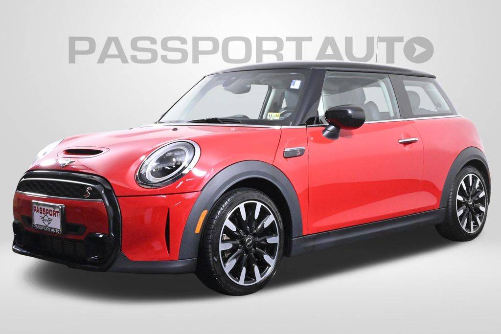 2023 MINI Hardtop Cooper S Classic — Hatchback — 32,628 mi — Alexandria, VA