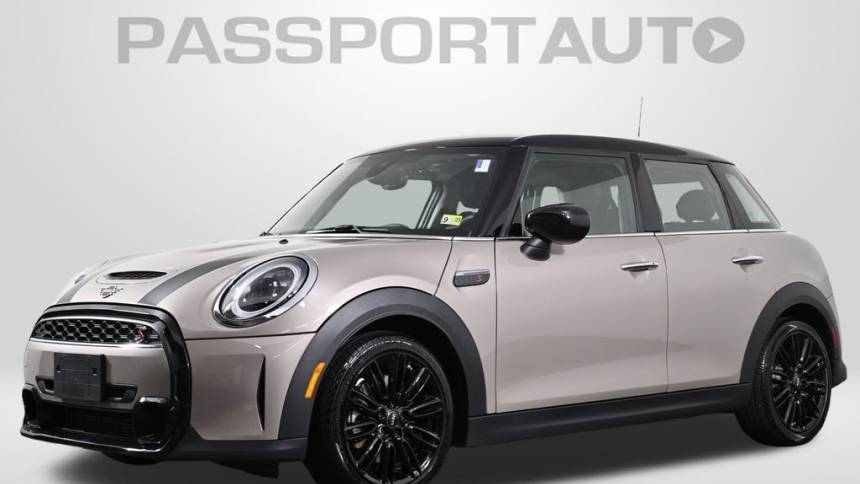 2022 MINI Hardtop Cooper S — Hatchback — 28,035 mi — Alexandria, VA