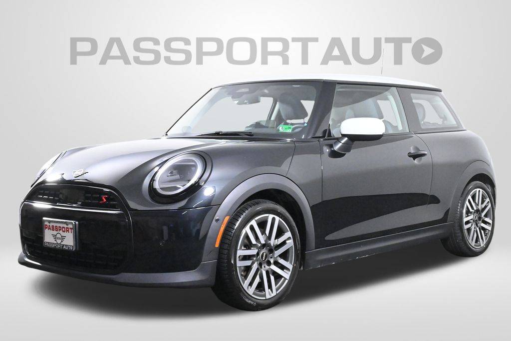 2025 MINI Hardtop Cooper S — Hatchback — 6,560 mi — Alexandria, VA