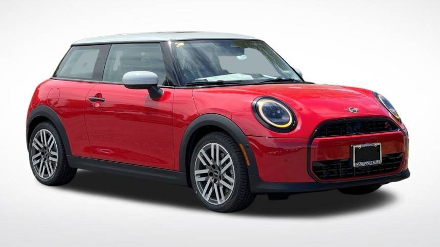 2025 MINI Hardtop Cooper S — Hatchback — 9,368 mi — Alexandria, VA