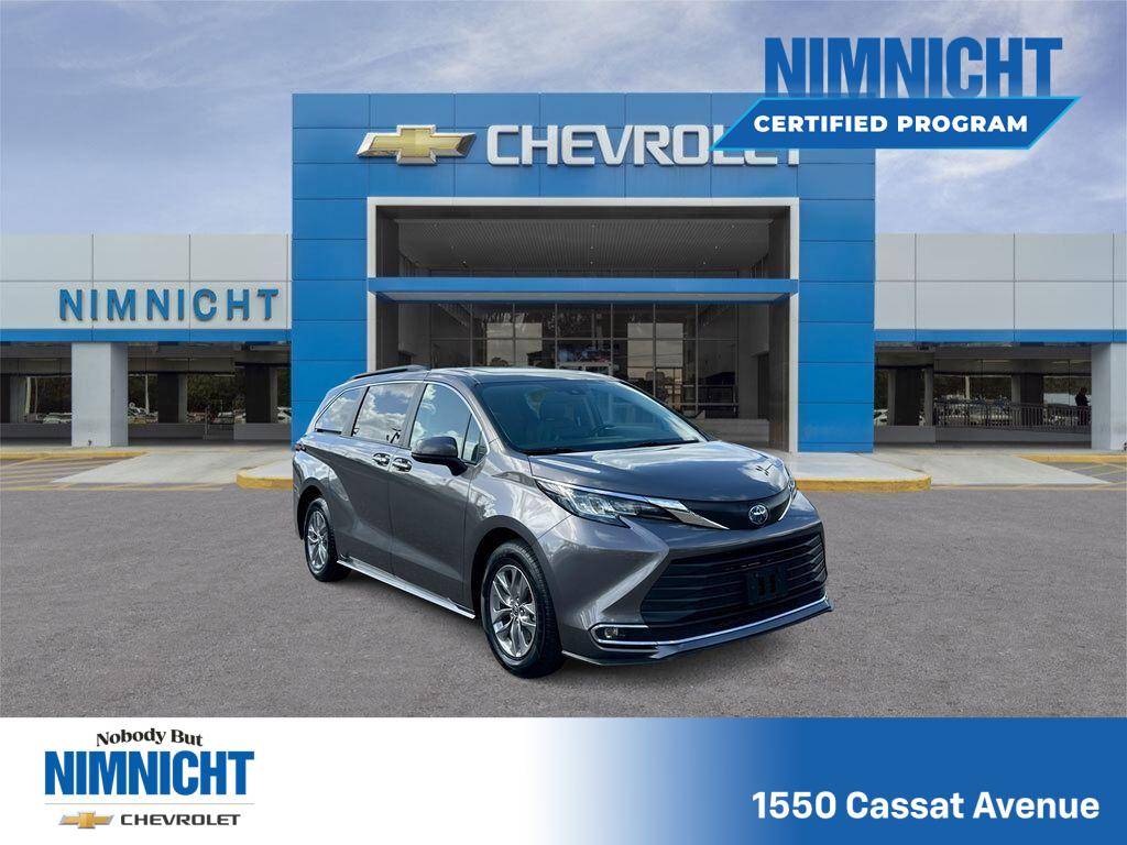 2023 Toyota Sienna XLE — Minivan — 66,953 mi — Jacksonville, FL