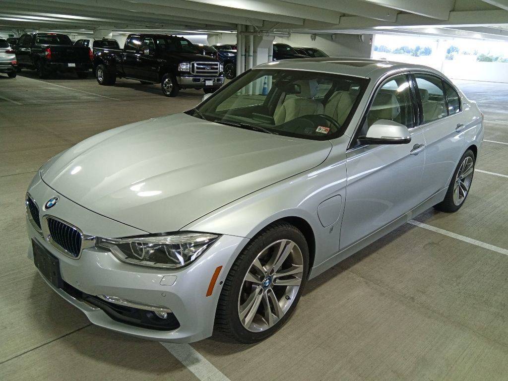 2017 BMW 3 Series 330e