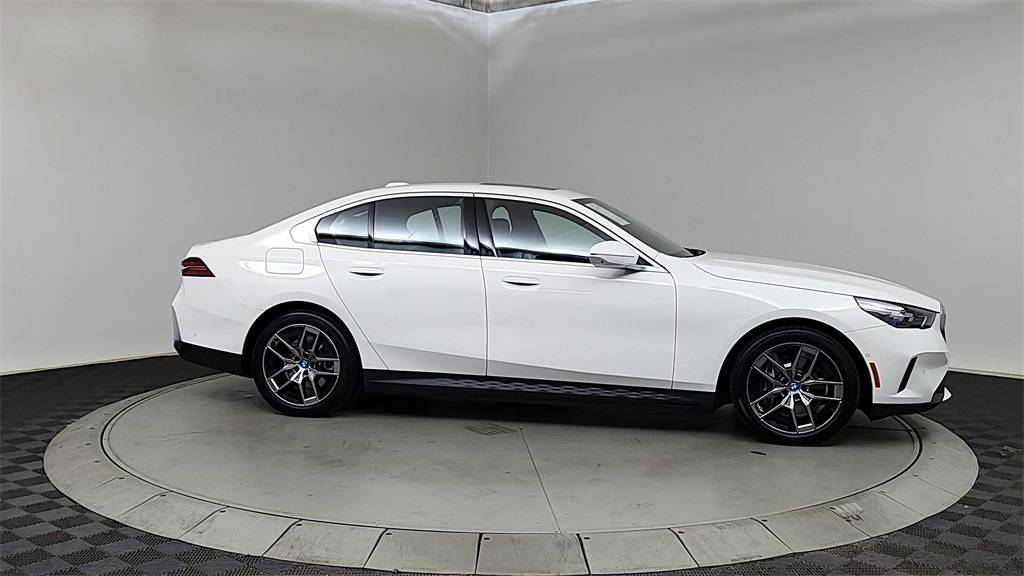 2025 BMW i5 xDrive40 — Sedan — 5,535 mi — Tigard, OR