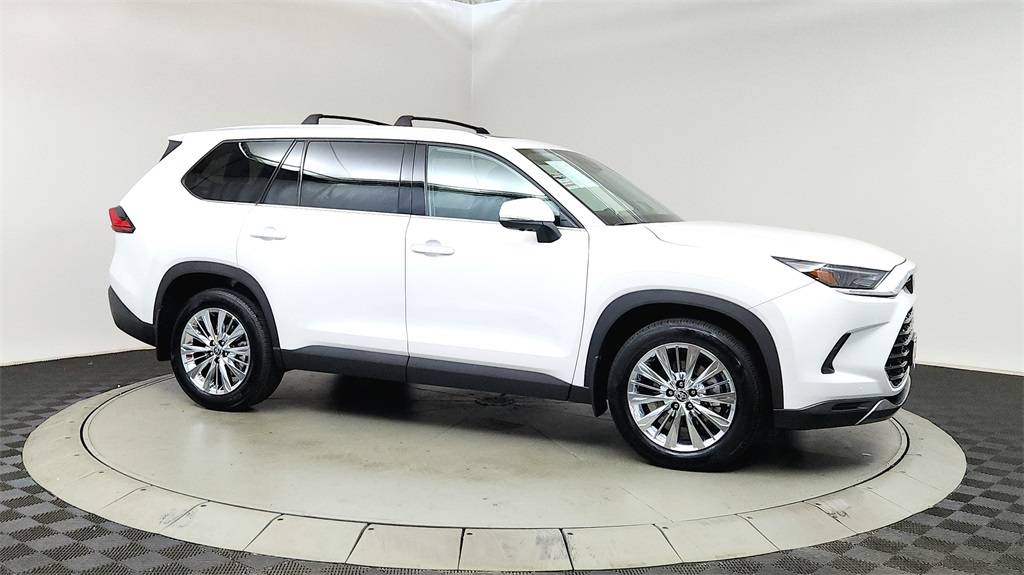 2024 Toyota Grand Highlander XLE — SUV — 13,792 mi — Tigard, OR