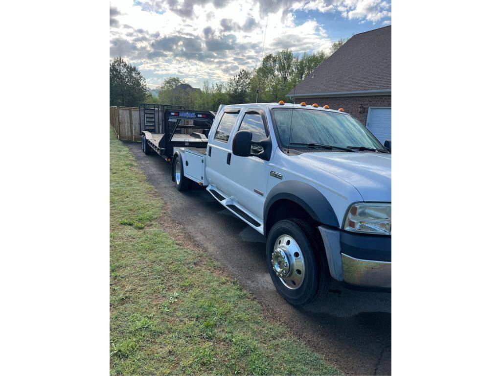 2007 Ford Super Duty F-550 Chassis Cab Lariat — Chassis Cab Truck — 121,913 mi — Franklin, TN
