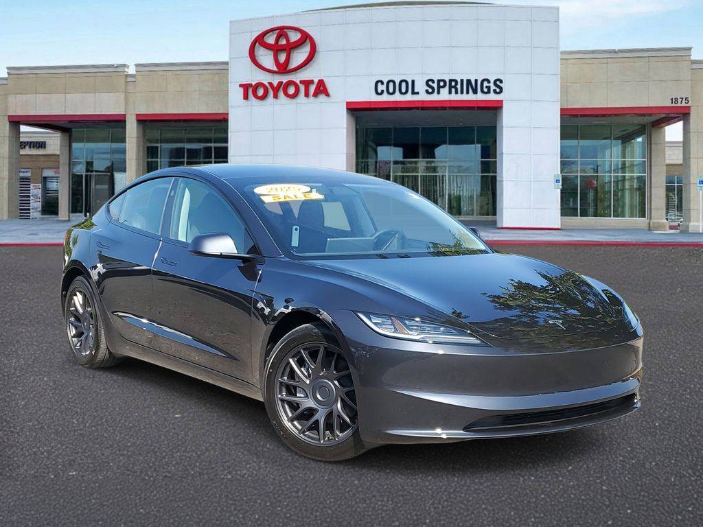 2025 Tesla Model 3 Long Range — Sedan — 2,251 mi — Franklin, TN