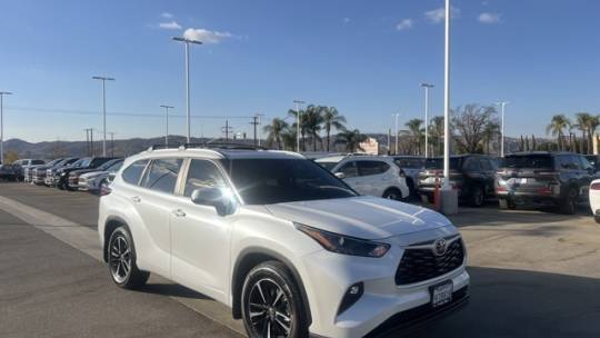 2023 Toyota Highlander XLE — SUV — 15,015 mi — Hemet, CA