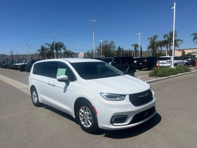 2023 Chrysler Pacifica Touring L — Minivan — 70,746 mi — Hemet, CA