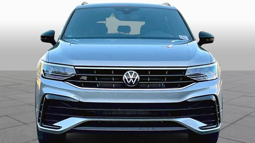 New 2023 Volkswagen Tiguan SE R-Line Black SUV in Glendale #237230