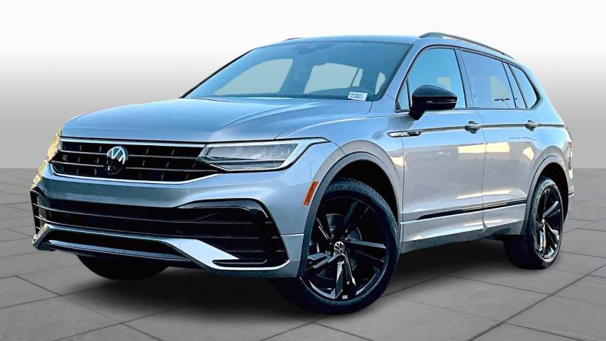 New 2023 Volkswagen Tiguan SE R-Line Black SUV in Glendale #237230