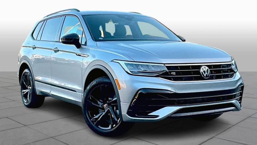 New 2023 Volkswagen Tiguan SE R-Line Black SUV in Glendale #237230