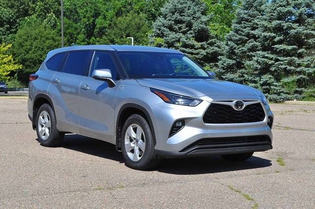 2023 Toyota Highlander LE — SUV — 74,412 mi — Canton, MI