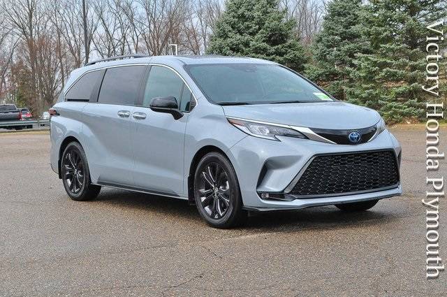 2023 Toyota Sienna XSE — Minivan — 38,548 mi — Canton, MI