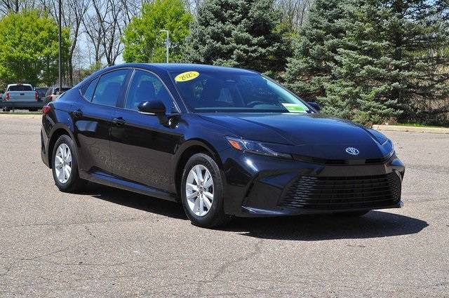 2025 Toyota Camry LE — Sedan — 18,945 mi — Canton, MI