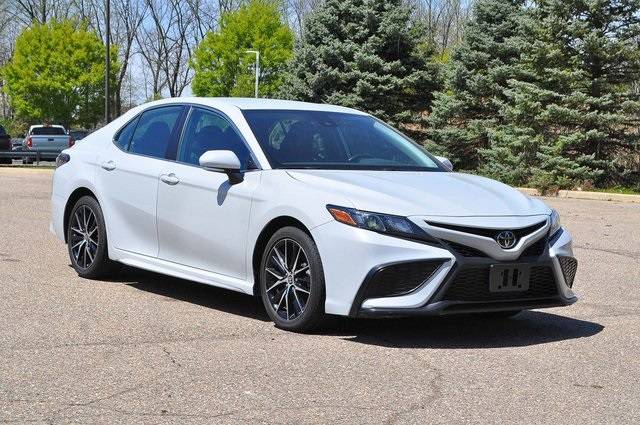 2022 Toyota Camry SE — Sedan — 65,561 mi — Canton, MI