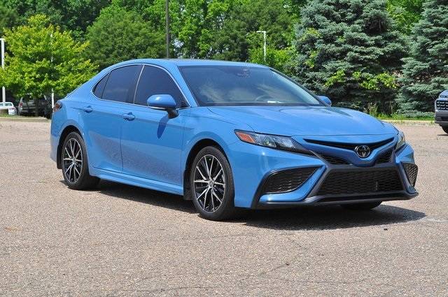 2023 Toyota Camry SE — Sedan — 30,459 mi — Canton, MI
