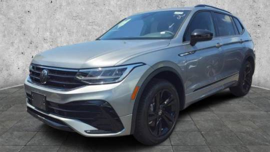 2024 Volkswagen Tiguan SE R-Line Black — SUV — 4,371 mi — Edison, NJ