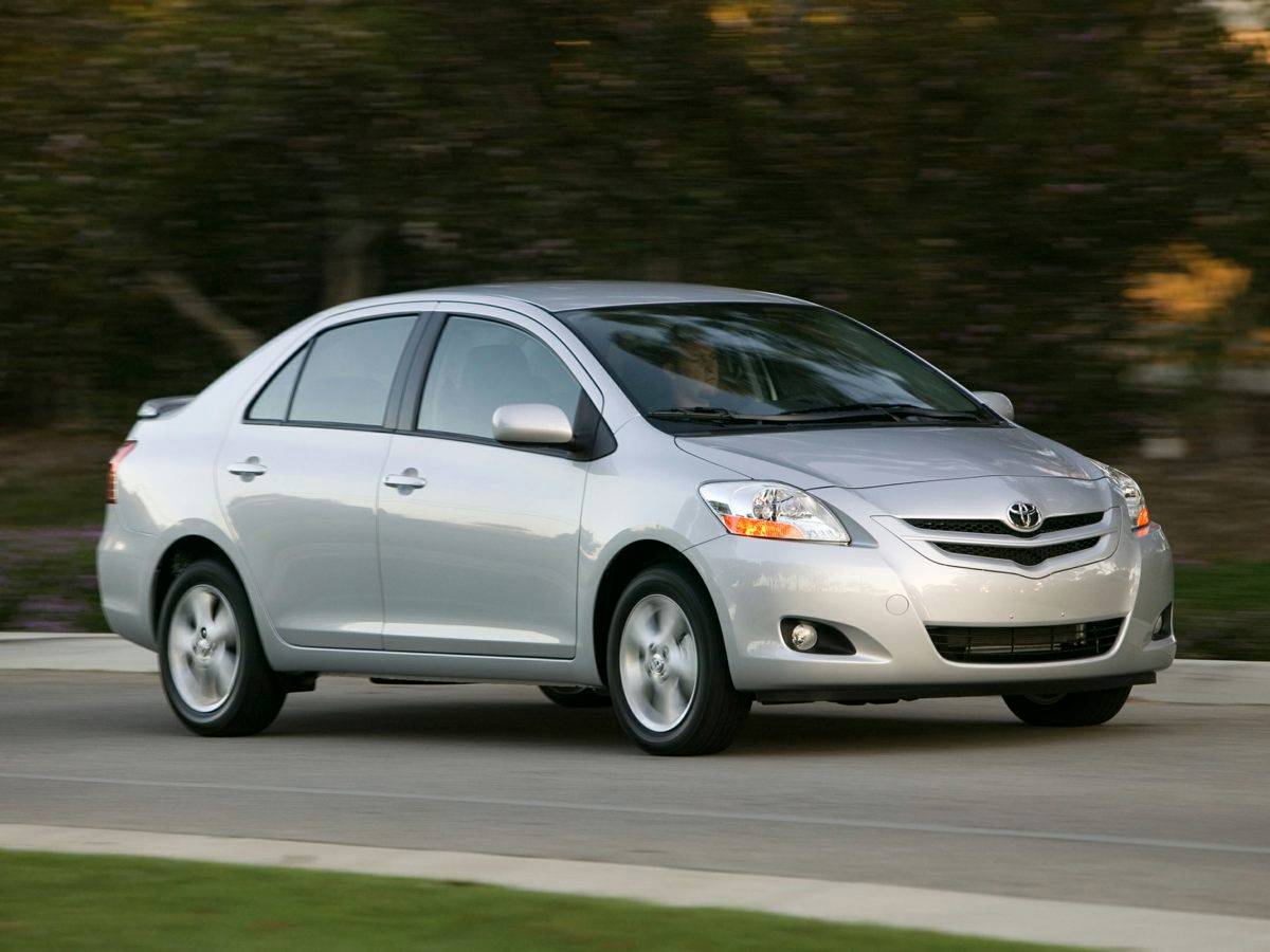2008 Toyota Yaris Base — Sedan — 176,374 mi — Akron, OH