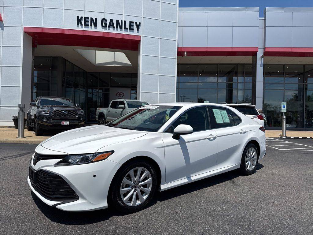 2025 Toyota Corolla LE — Sedan — 6 mi — Akron, OH