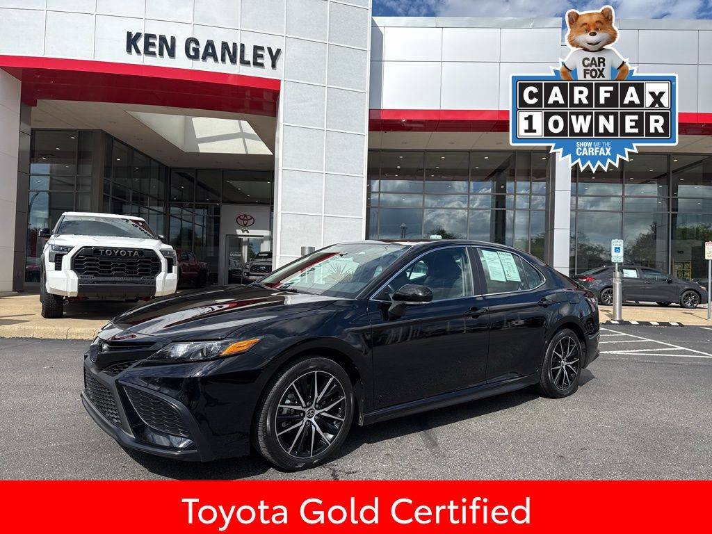 2023 Toyota Camry SE — Sedan — 19,616 mi — Akron, OH