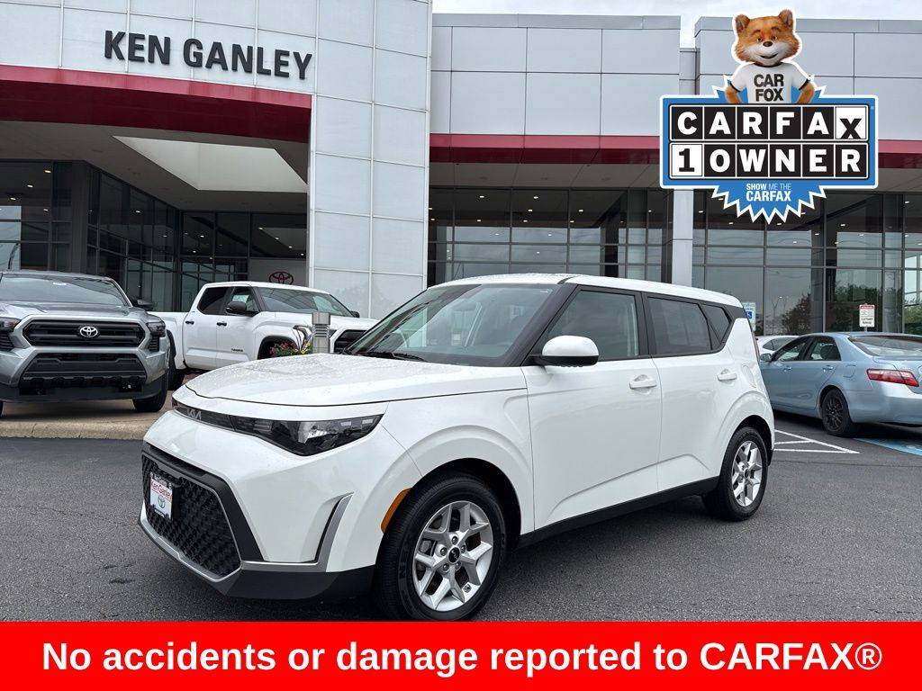 2024 Kia Soul LX — Hatchback — 10,428 mi — Akron, OH