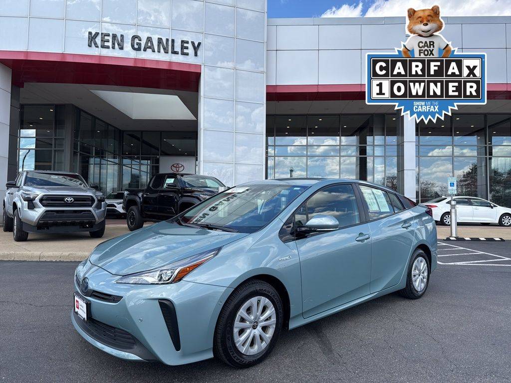 2019 Toyota Prius LE — Hatchback — 30,045 mi — Akron, OH