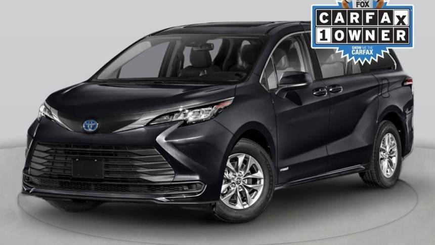 2022 Toyota Sienna LE — Minivan — 42,247 mi — Akron, OH