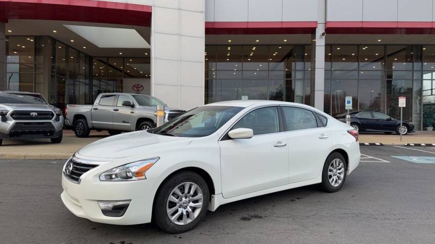 2015 Nissan Altima 2.5 S — Sedan — 119,636 mi — Akron, OH