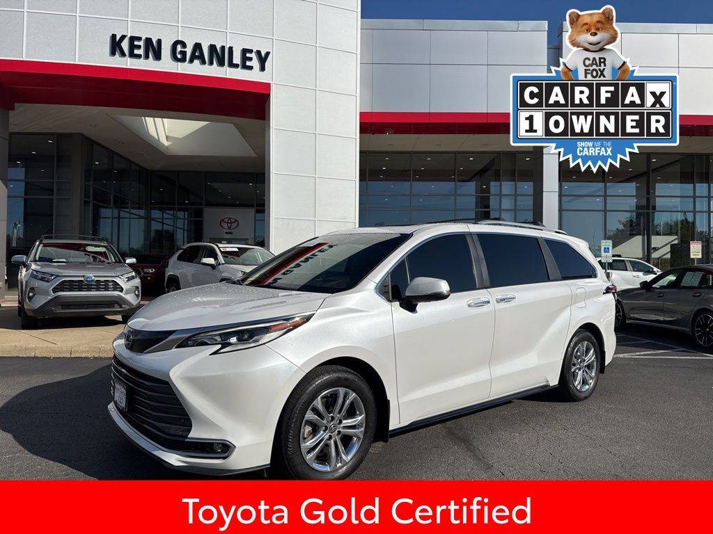2023 Toyota Sienna Platinum — Minivan — 62,476 mi — Akron, OH
