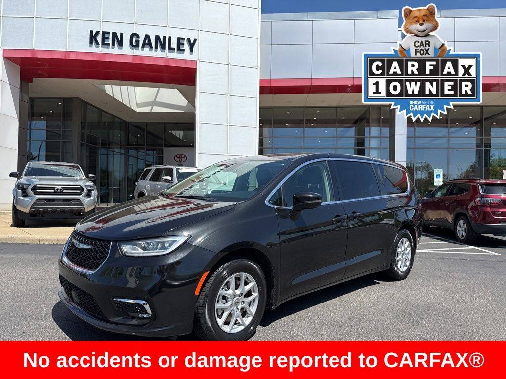 2023 Chrysler Pacifica Touring L — Minivan — 68,941 mi — Akron, OH