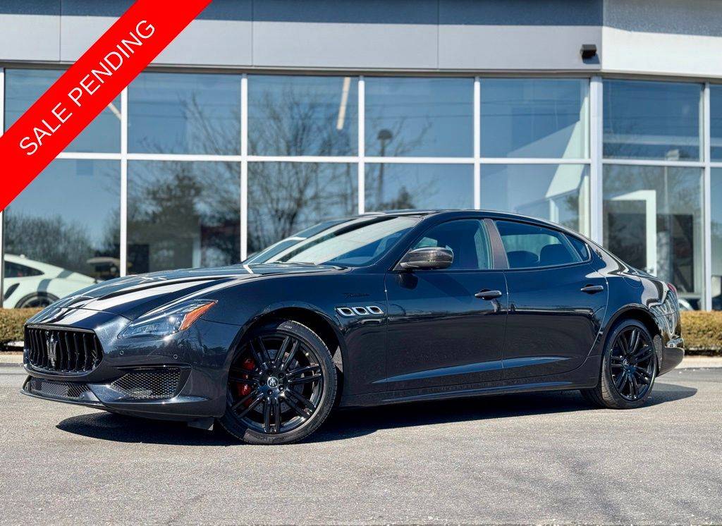 2023 Maserati Quattroporte Modena Q4 — Sedan — 250 mi — Akron, OH