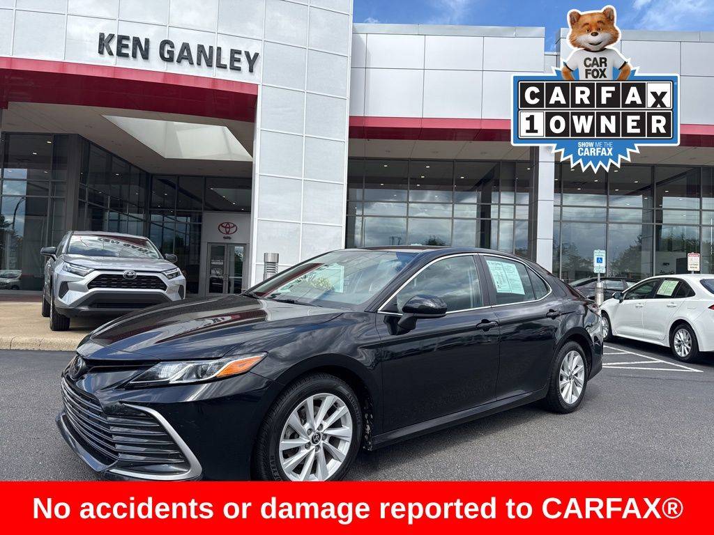 2022 Toyota Camry LE — Sedan — 140,284 mi — Akron, OH