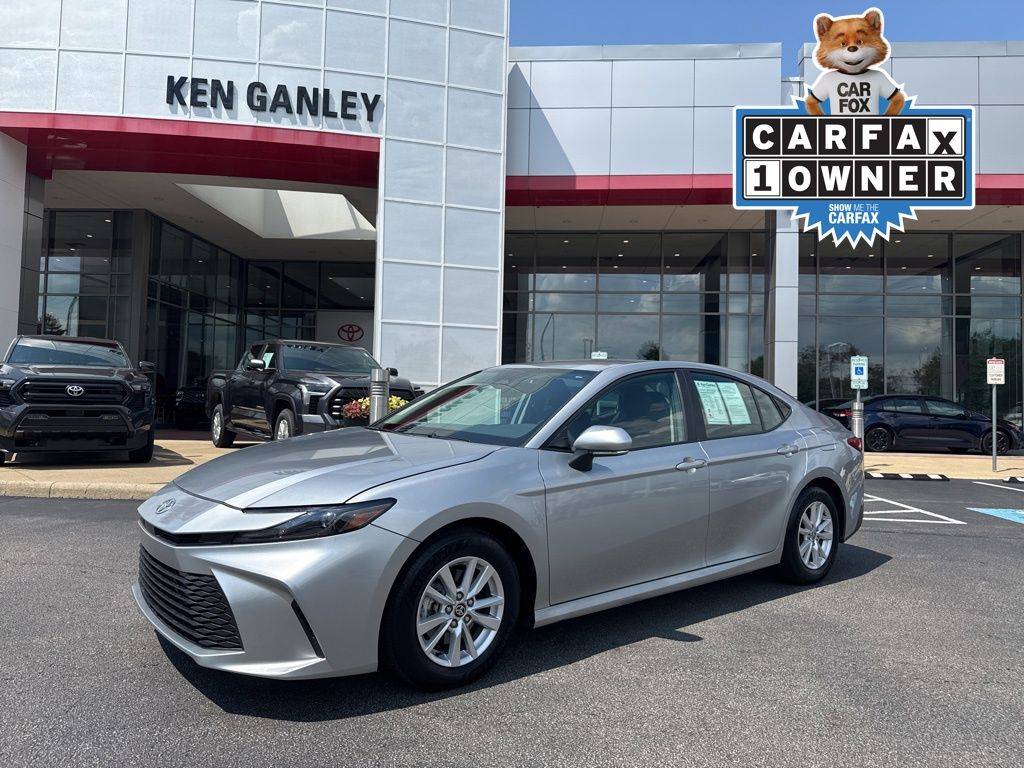 2025 Toyota Camry LE — Sedan — 25,400 mi — Akron, OH