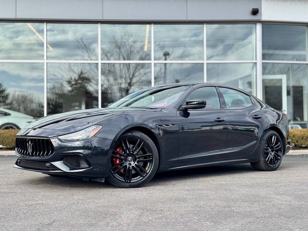 2023 Maserati Ghibli Modena Q4 — Sedan — 250 mi — Akron, OH