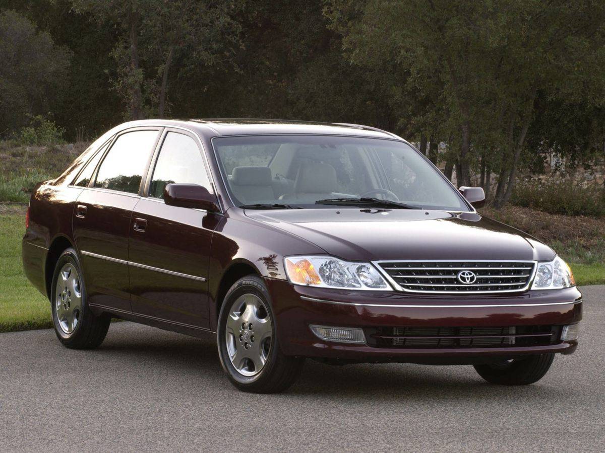 2004 Toyota Avalon XLS — Sedan — 195,719 mi — Akron, OH
