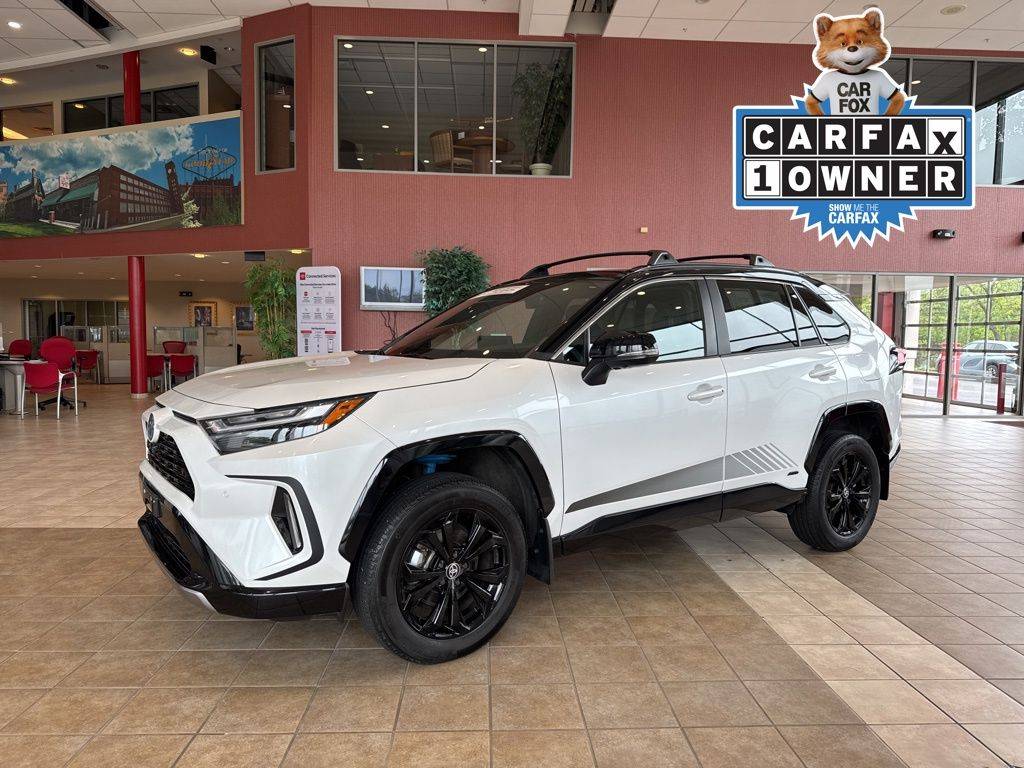 2023 Toyota RAV4 Hybrid XSE — SUV — 8,382 mi — Akron, OH