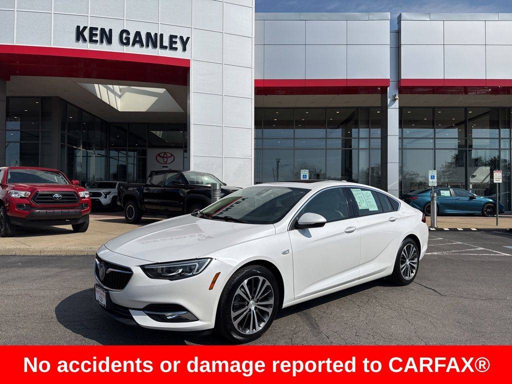 2018 Buick Regal Sportback Essence — Hatchback — 112,481 mi — Akron, OH