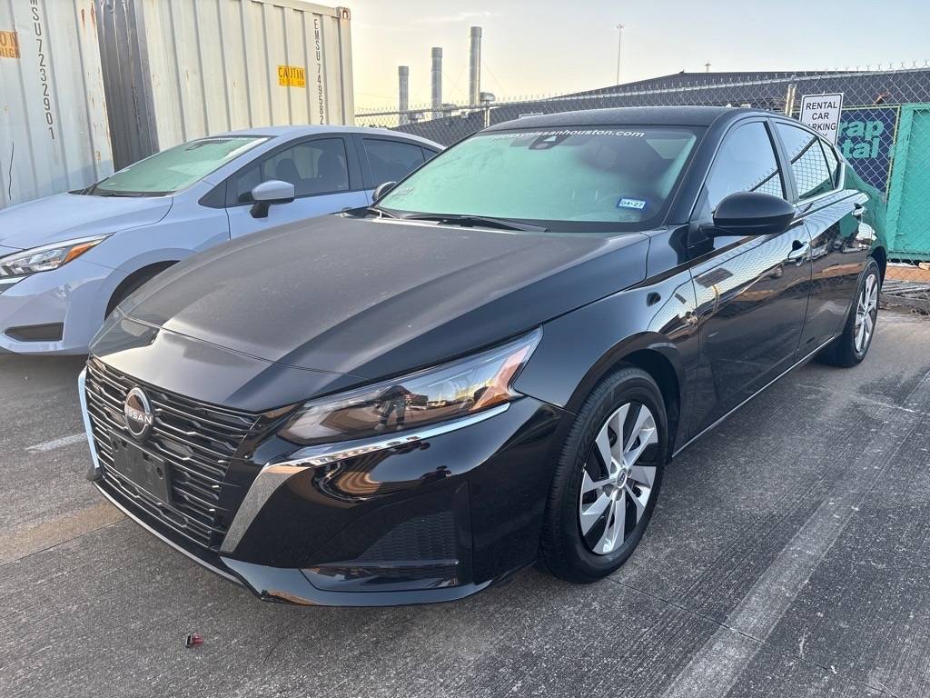 2025 Nissan Altima S — Sedan — 5,147 mi — Houston, TX