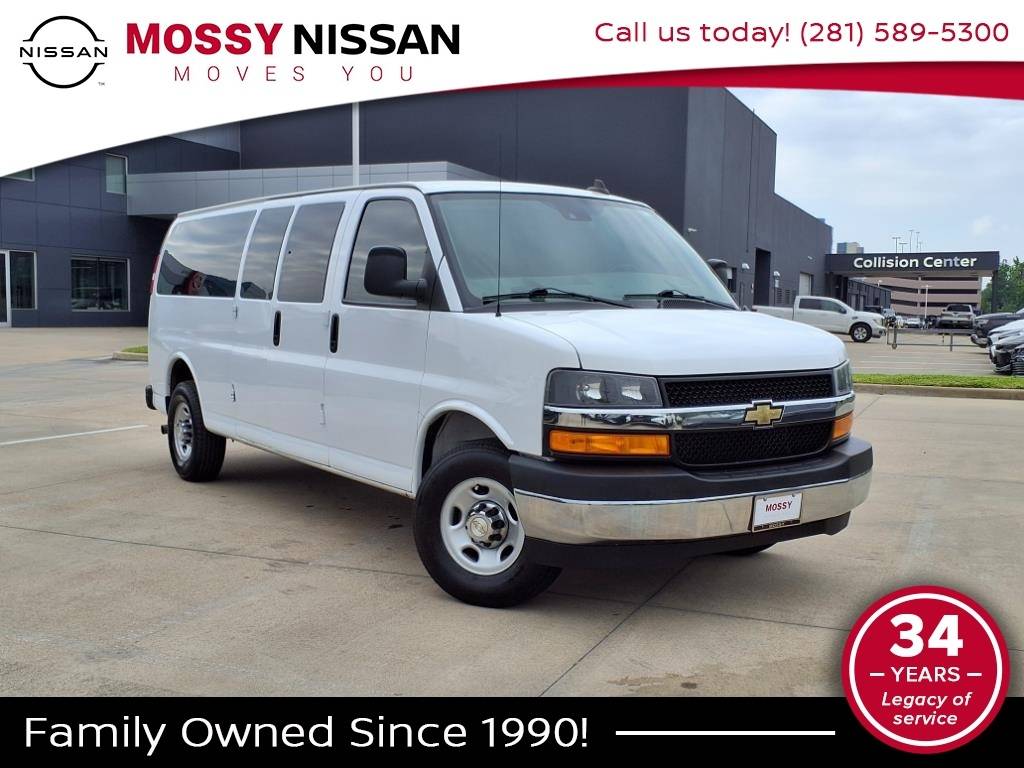 2022 Chevrolet Express Passenger LT — Passenger Van — 57,092 mi — Houston, TX