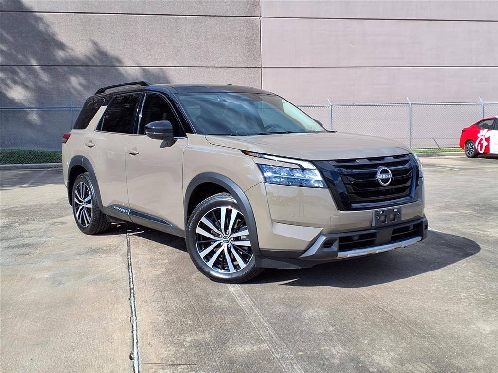 2024 Nissan Pathfinder Platinum — SUV — 17,125 mi — Houston, TX