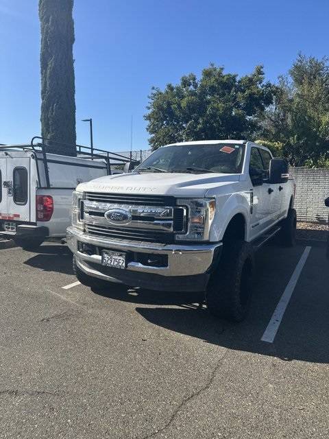 2017 Ford Super Duty F-350 XLT — Pickup Truck — 122,000 mi — Sacramento, CA