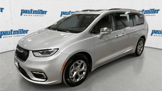 2022 Chrysler Pacifica Limited — Minivan — 50,651 mi — Lexington, KY